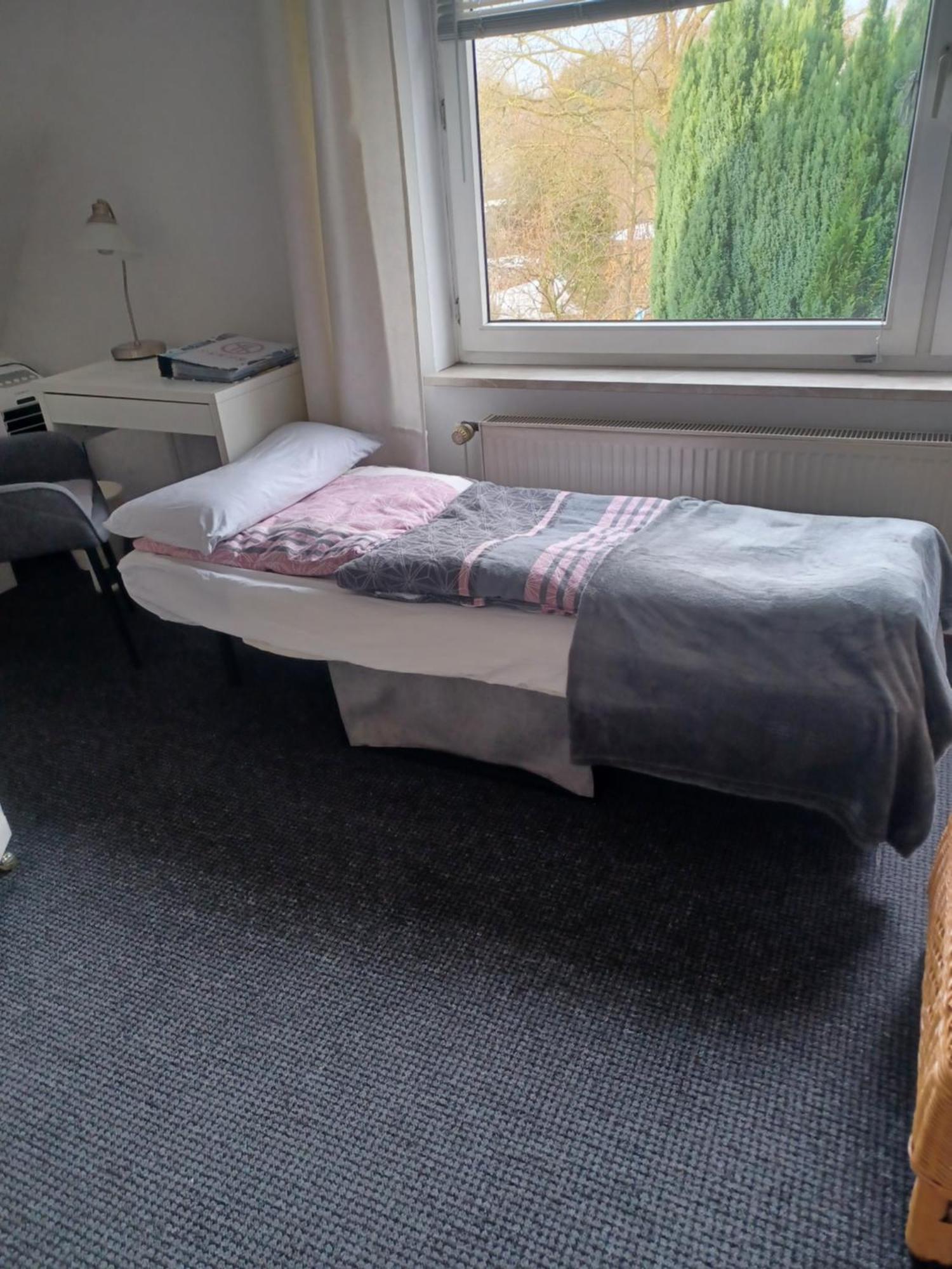 Familienzimmer Hh-Schnelsen 함브루크 외부 사진